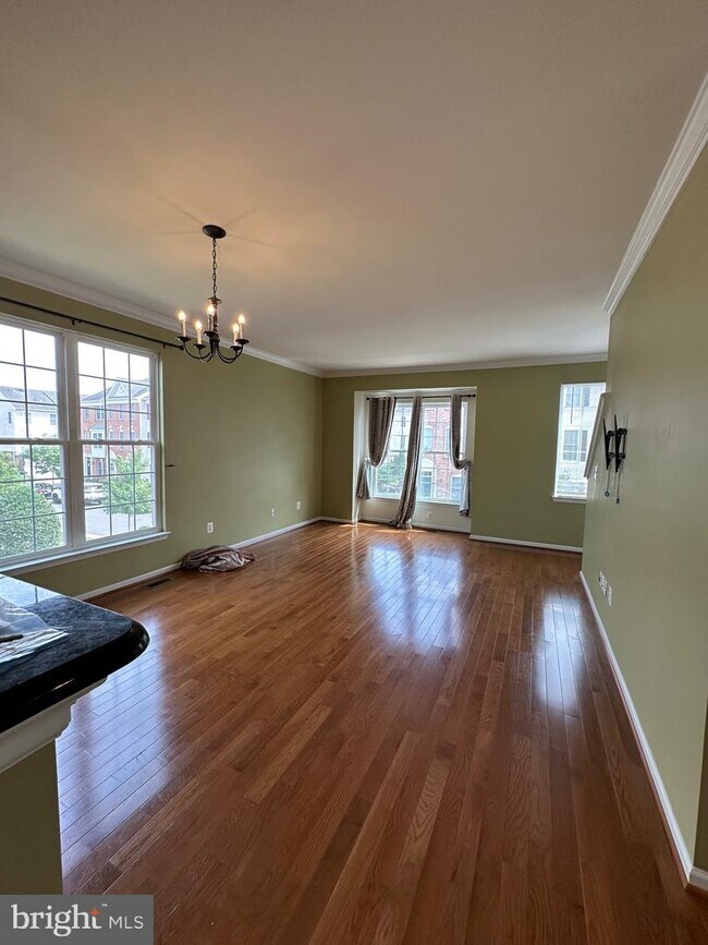 Building Photo - 42800 Sykes Terrace
