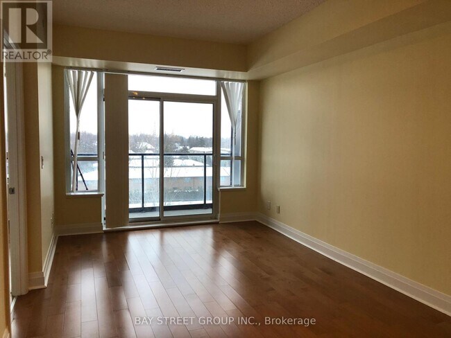 Photo du bâtiment - 399 Spring Garden Ave