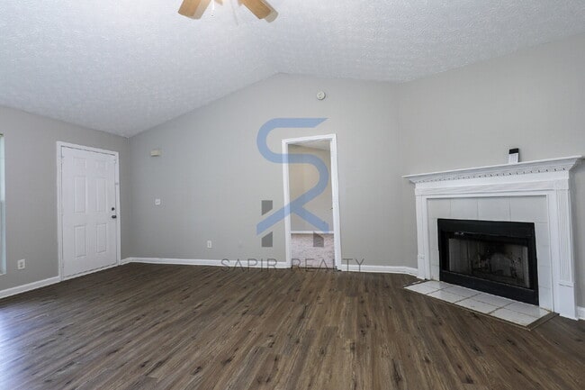 Foto del edificio - Move in before October 15th and get a $250...