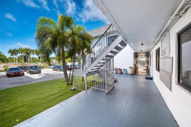 Foto del edificio - 13251 Memorial Hwy