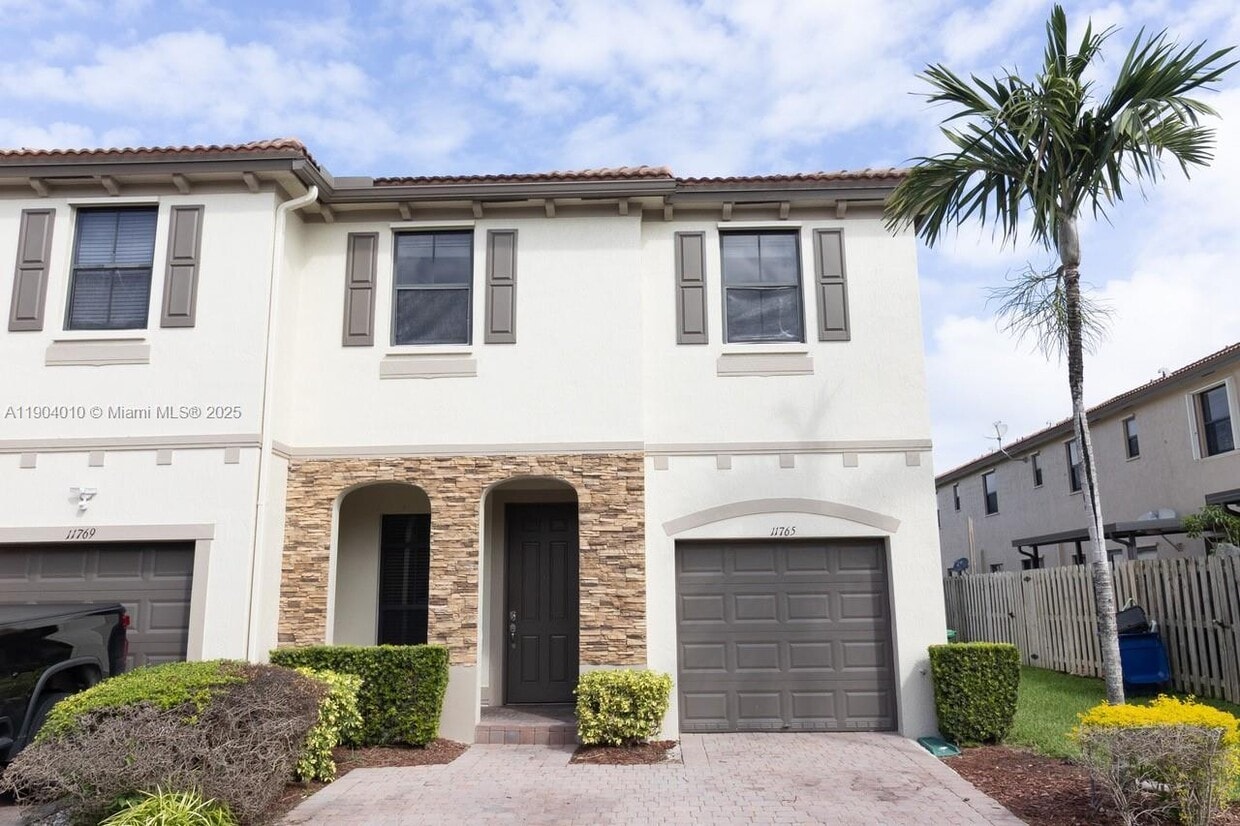 Primary Photo - 11765 SW 238th St