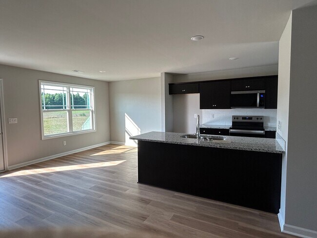 Foto del edificio - 262 Swinson Dr