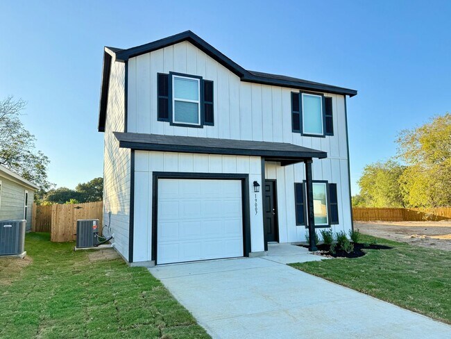 Building Photo - BRAND NEW 3 Bedroom, 2.5 Bathroom, Two-sto...