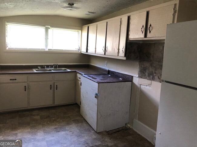 Building Photo - 1260 Conley Rd