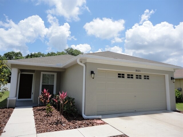Primary Photo - 18025 Cypress Bay Parkway