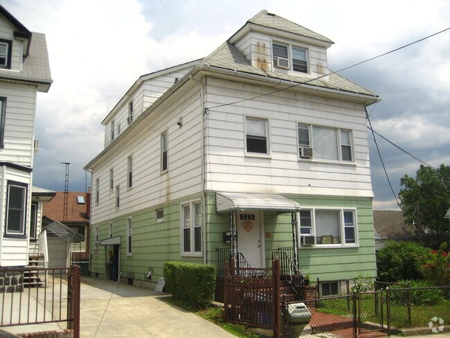 Building Photo - 4279 Murray St