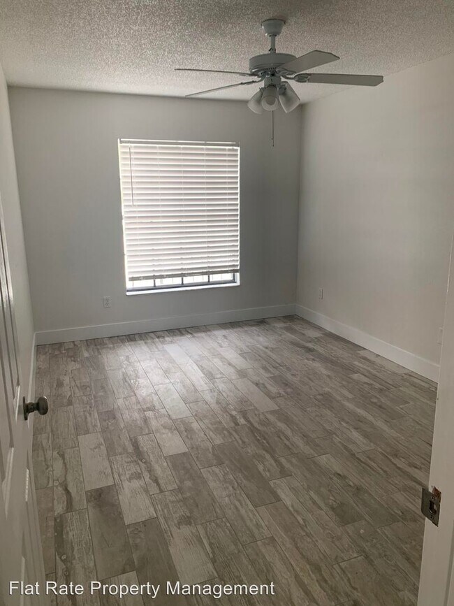 Foto del edificio - 4900 Dover Cir