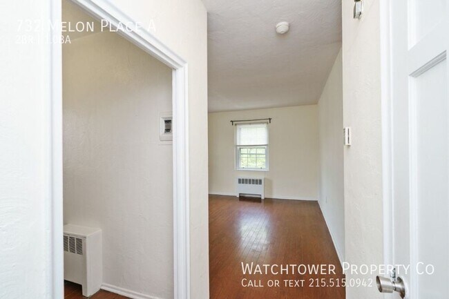 Foto del edificio - 732 Melon Pl