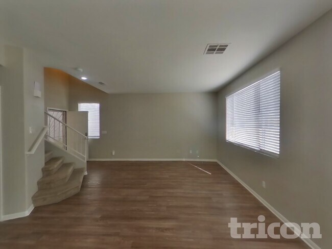 Foto del edificio - 1300 Pecan Tree Ct