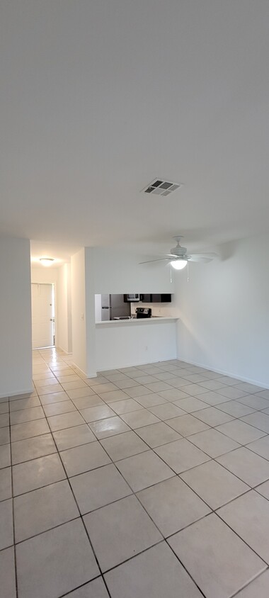 Foto del edificio - 11636 NW 35th Ct