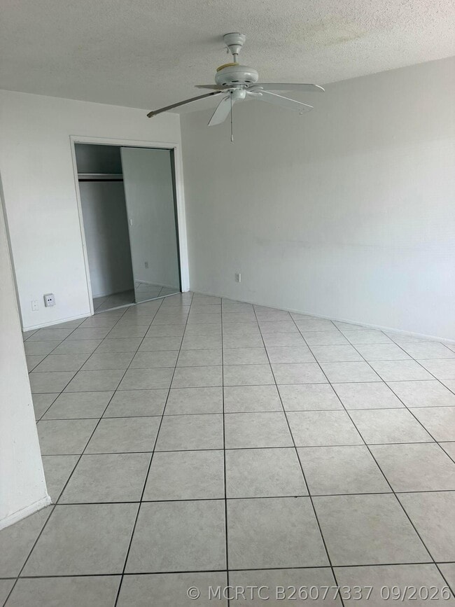 Building Photo - 1816 E Oakland Park Blvd