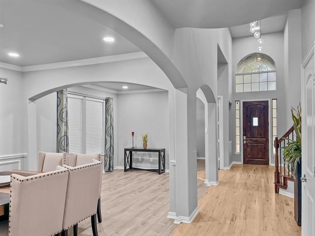 Building Photo - 673 W Talon Dr
