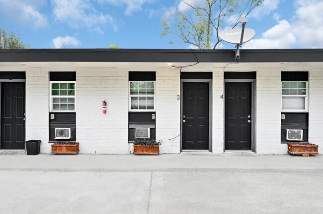 Building Photo - 3802 Dabney St