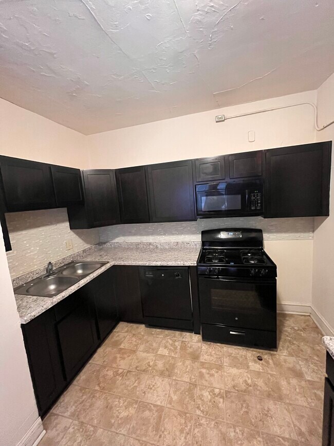 Foto del edificio - 115 E Gorham St