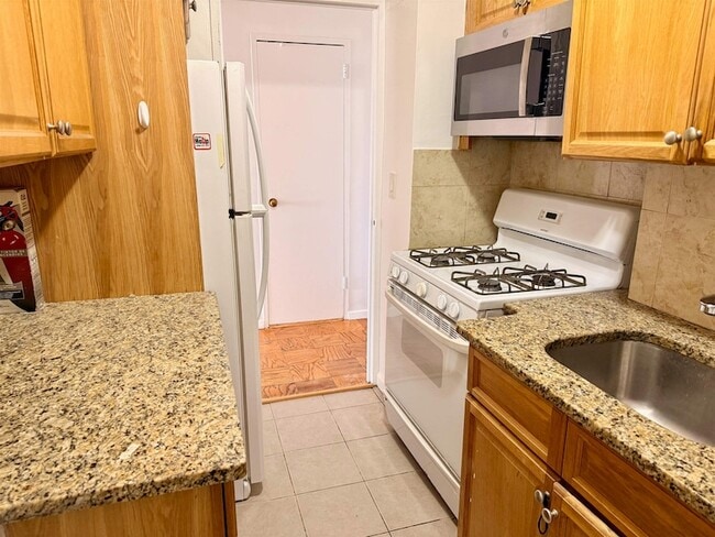 Photo - 10 Huron Ave Apartment