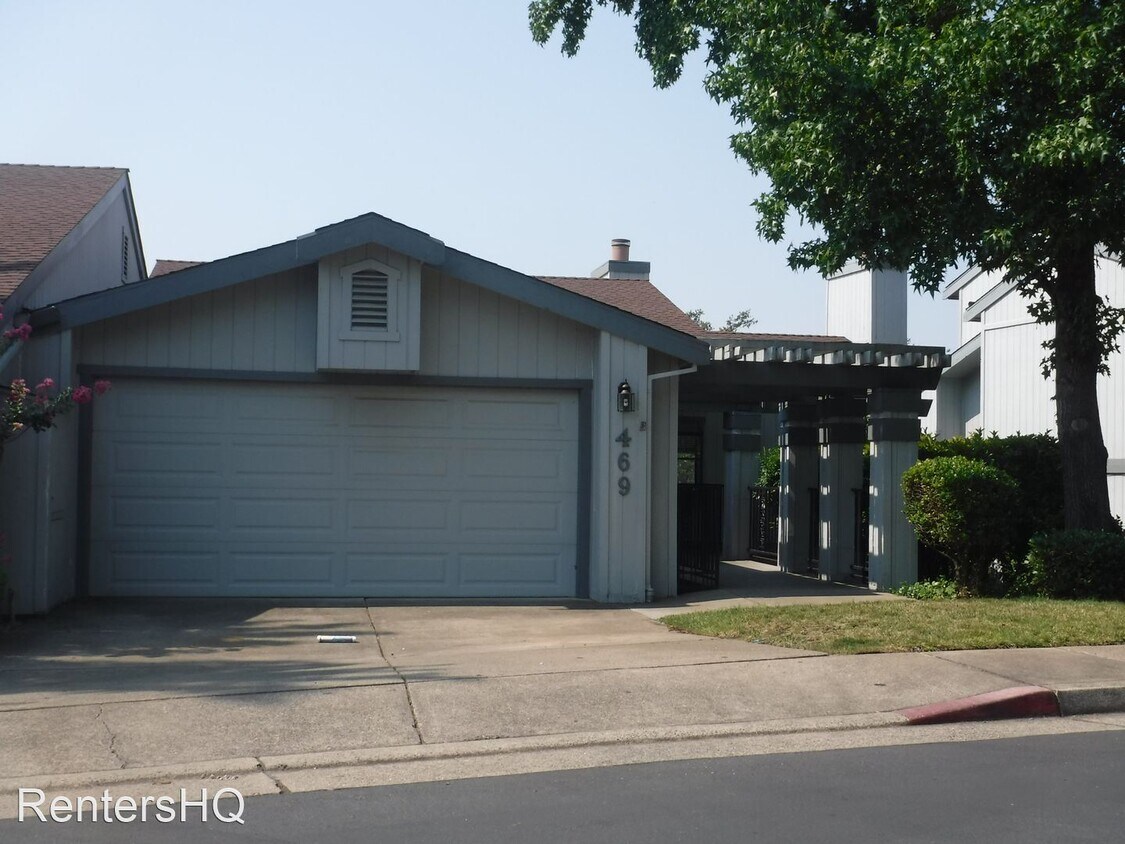 Foto principal - 3 br, 3 bath House - 469 RIDGECREST TRAIL