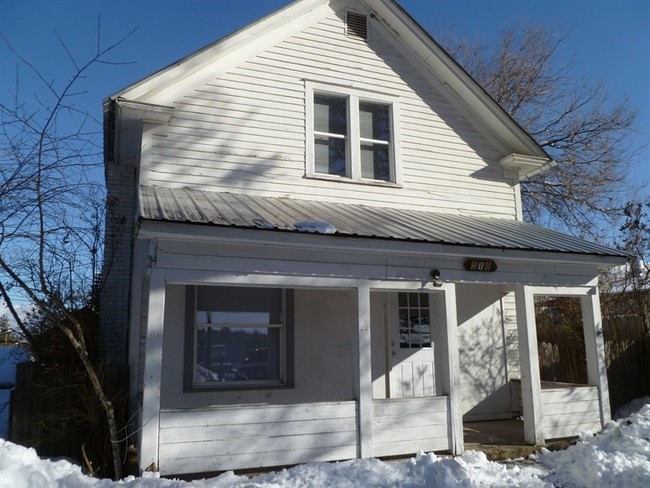 Building Photo - 518 S Cass Ave
