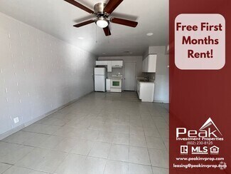 Building Photo - 2237 W Glenrosa Ave