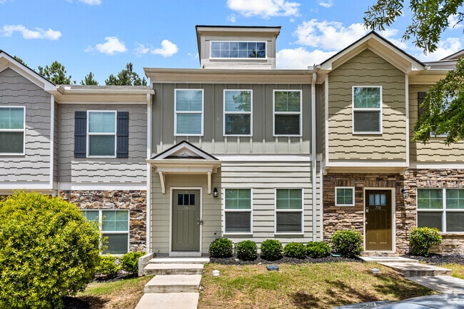 Building Photo - 776 Crestwell Cir SW