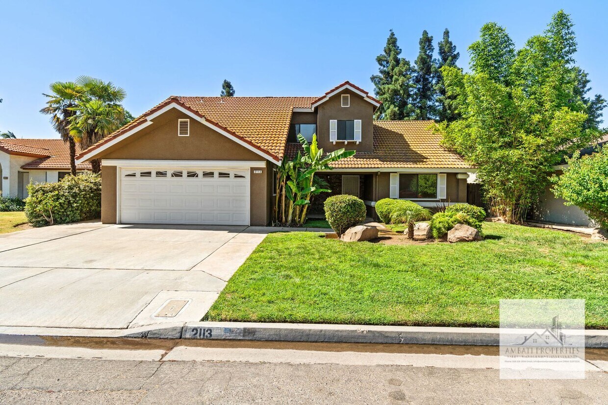 Primary Photo - North East 4 Bedroom & Sparkling Pool