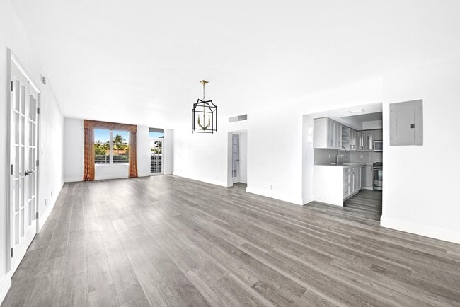 Building Photo - 2851 S Ocean Blvd
