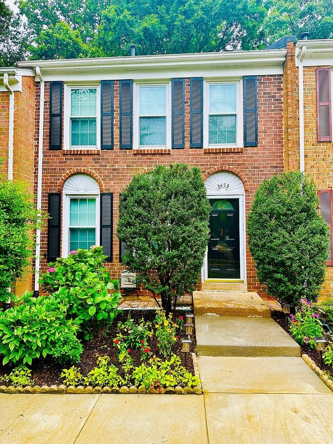 Building Photo - 2453 Alsop Ct