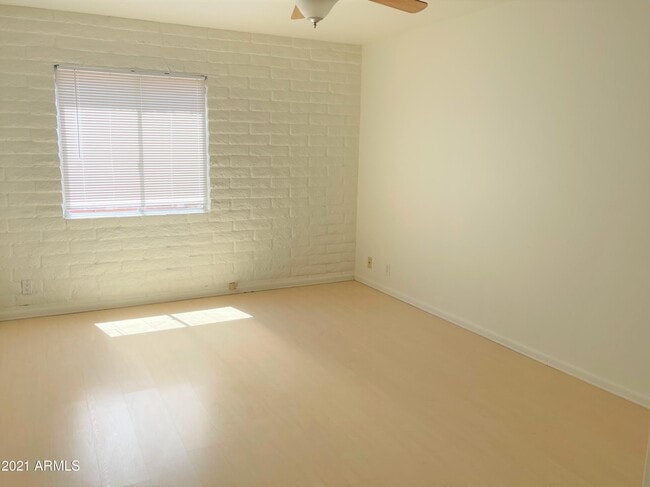 Building Photo - 3012 N 32nd St