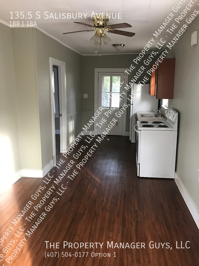 Building Photo - *LEASE PENDING* - 1/1 For Rent in Deland f...