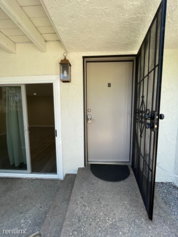 Building Photo - 3 br, 2.5 bath Townhome - 16771 Barefoot