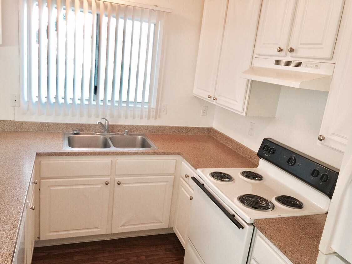 Foto principal - 3039 Owen Ave