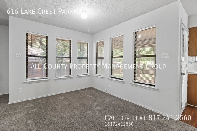 Building Photo - 616 Lake Crest Pkwy