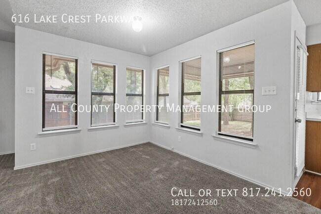 Foto del edificio - 616 Lake Crest Pkwy