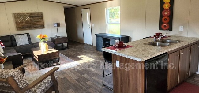 Foto del edificio - 7817 Fleetwood Dr
