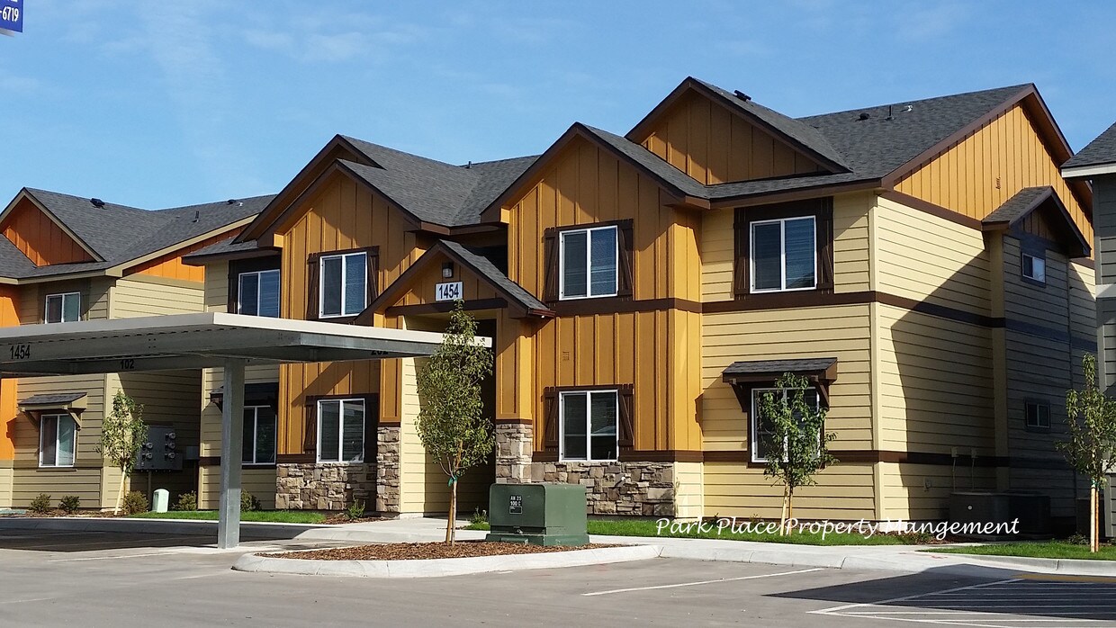 Primary Photo - 6755 W Colehaven Dr