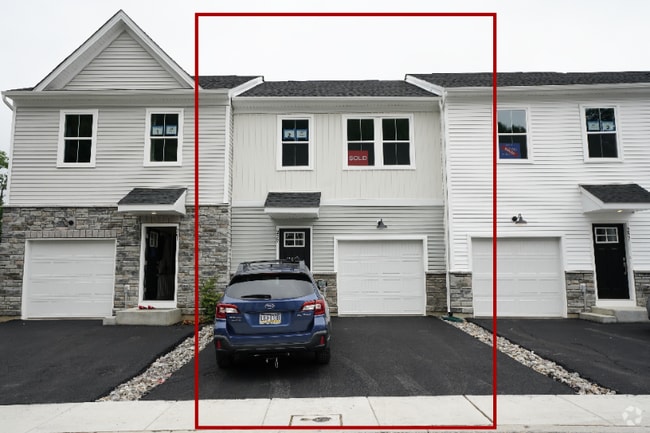 Building Photo - 259 Talucci Dr