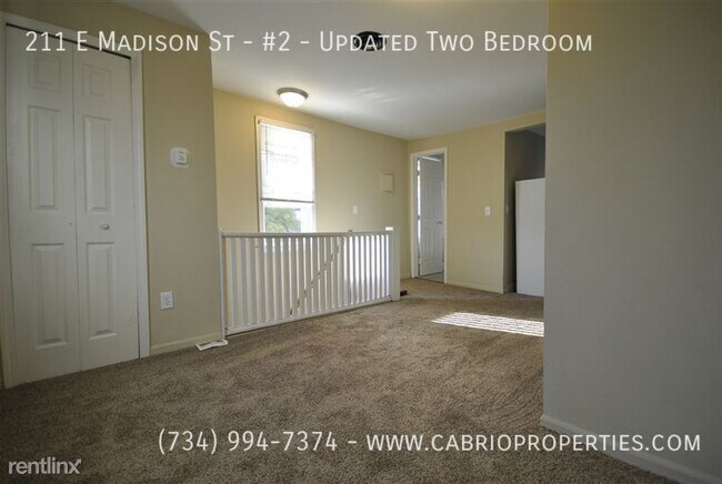 Foto del edificio - 211 E Madison St