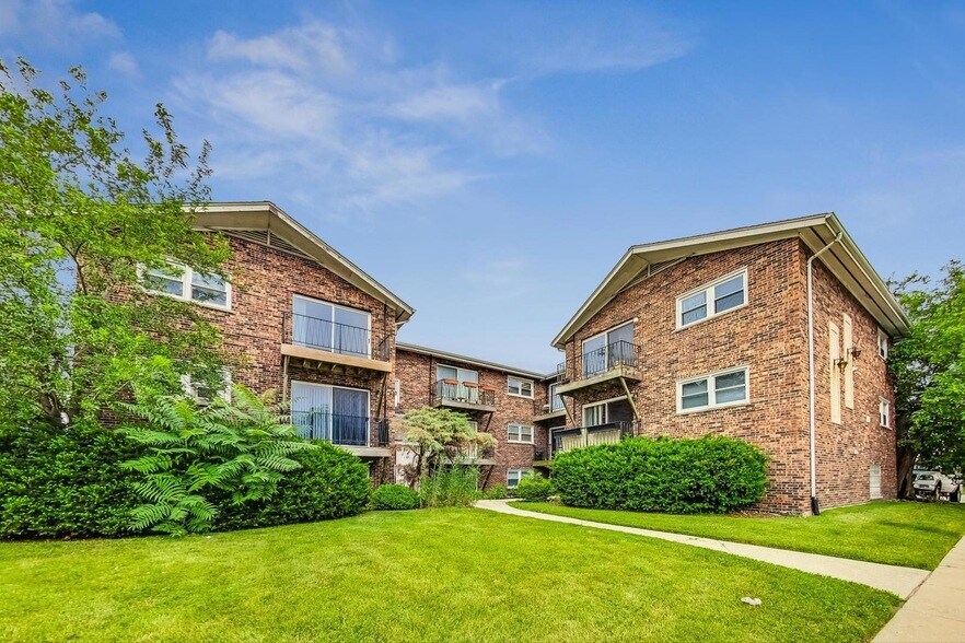 Foto principal - 4545 Prescott Ave