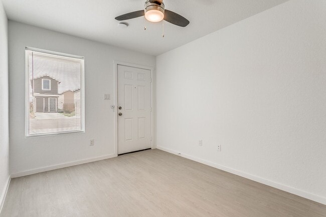 Foto del edificio - Brand-New 2BR Home w/ Loft, Private Yard & Internet Included Near Randolph AFB