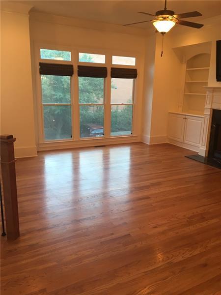 Foto del edificio - 390 Mystic Ridge Ln