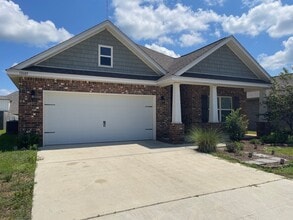 Building Photo - 31689 Kestrel Loop