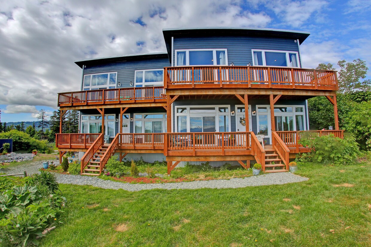 3101 Kachemak Dr, Homer, AK 99603 Apartments Homer, AK