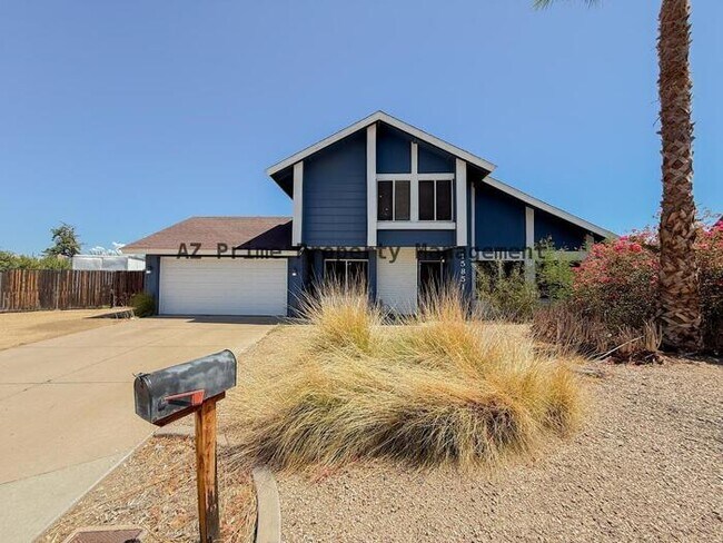 Building Photo - 15851 N 24th Ave