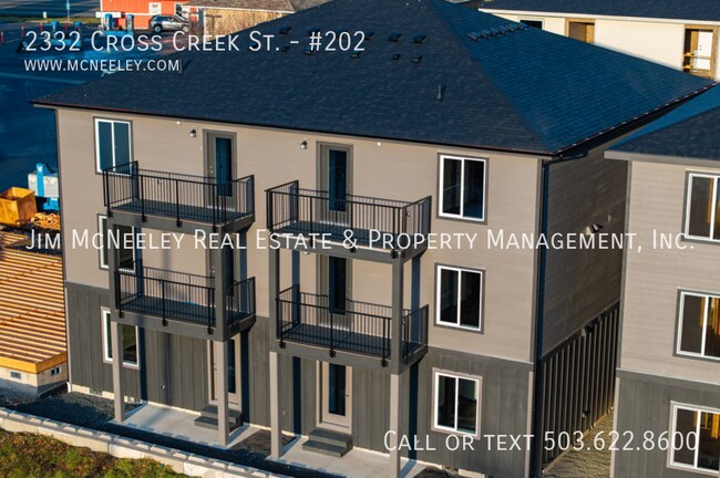 Foto del edificio - 2330 Cross Creek St