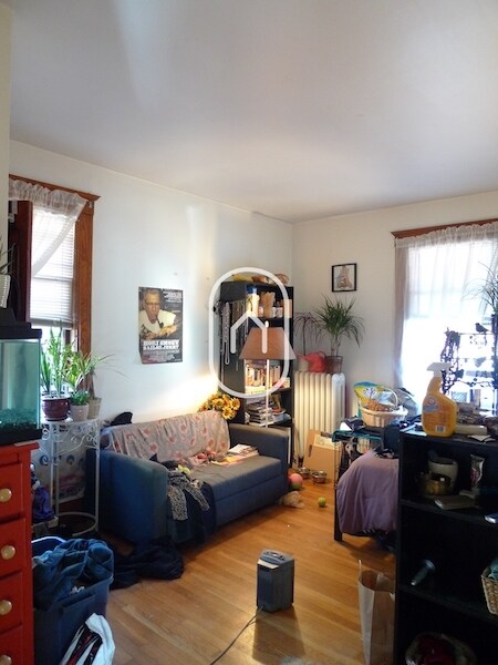 Primary Photo - 301 S Huntington Ave