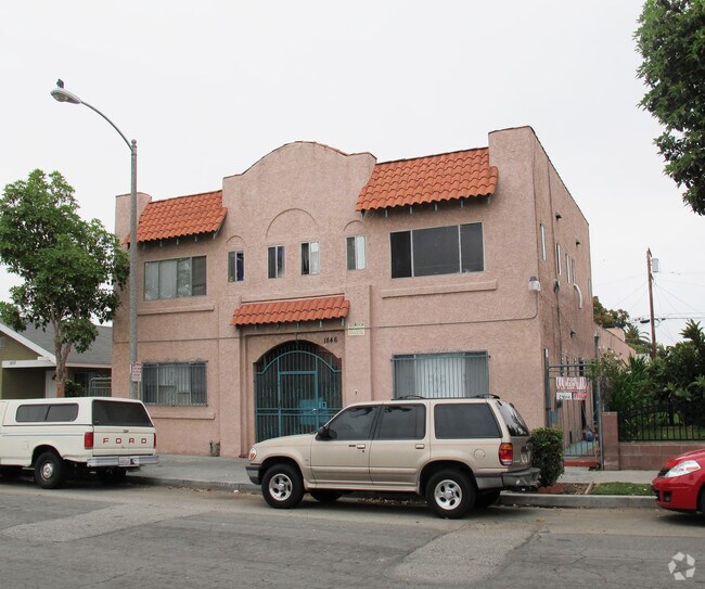 Foto del edificio - 1846 Olive Ave