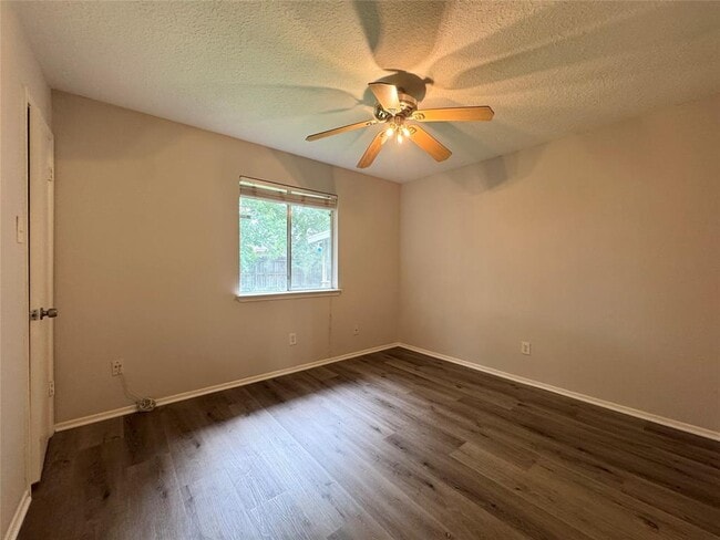 Building Photo - 7207 Zieglers Grove