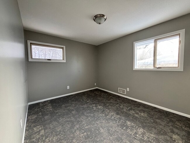 Foto del edificio - Beautiful 3 bedroom 1 bathroom house in Minneapolis