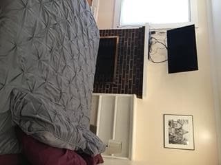 TV (DirecTV included) - 819 Longwood Ave