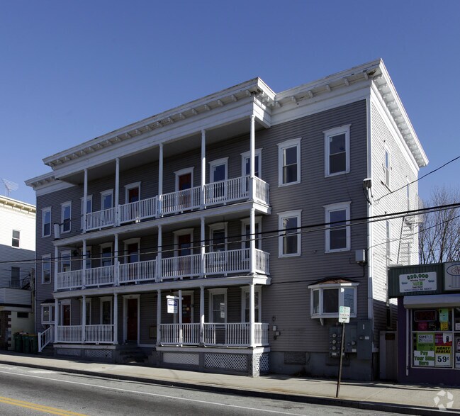 10551059 Social St Woonsocket, RI 02895 Rentals Woonsocket, RI