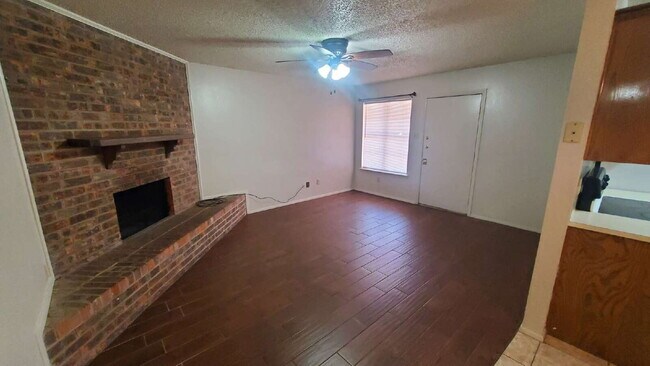 Building Photo - West Lubbock Corridor/ Trending Popular Lu...